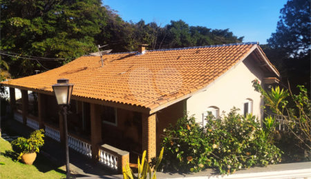 Chácara à venda com 7 quartos em Marambaia, Vinhedo, SP