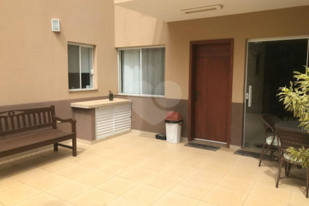 Casa à venda com 5 suítes no condomínio Terras de Mont Serrat, Salto - SP