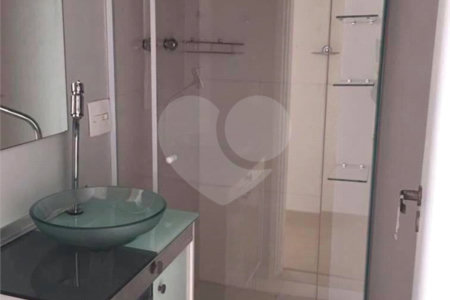 Apartamento à venda com 3 quartos, sendo 1 suíte, em Vila Mariana, São Paulo, SP