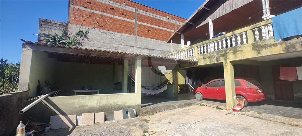 Chácara à venda com 3 quartos, sendo 1 suíte, no Centro, Nazaré Paulista, SP