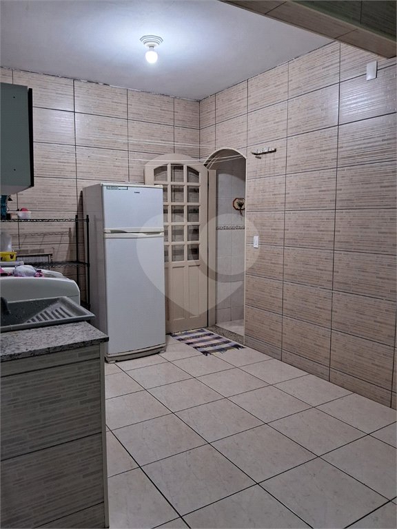Sobrado à venda com 3 quartos, sendo 1 suíte, em Parque Gerassi, Santo André, SP