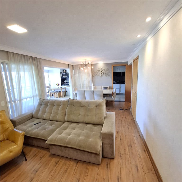 Apartamento à venda com 3 suítes em Jardim Marajoara, São Paulo, SP