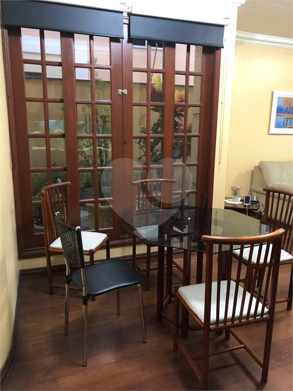 Sobrado à venda com 3 suítes em Vila Vermelha, São Paulo, SP
