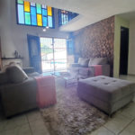 Casa à venda com 3 quartos, sendo 1 suíte,  em Recreio Maristela, Atibaia, SP