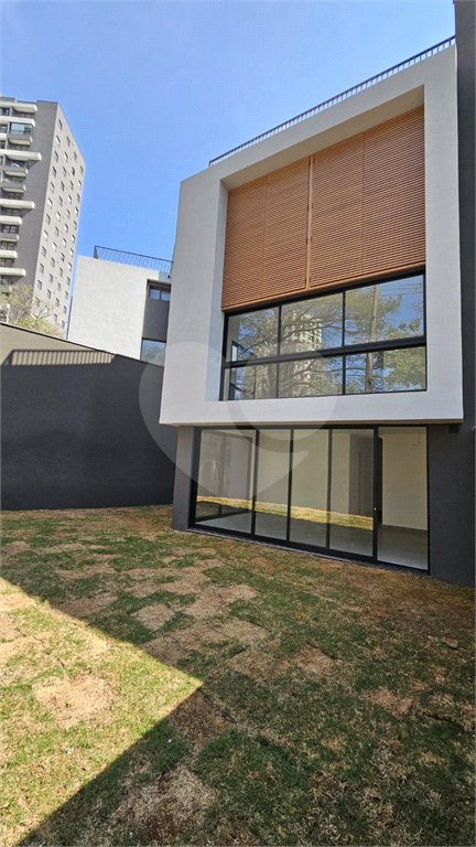 Casa à venda com 4 suítes no condomínio Cube Cidade Jardim, São Paulo - SP