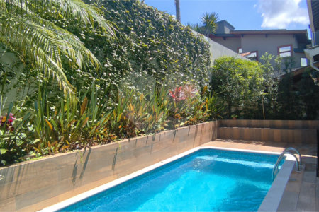 Sobrado à venda com 3 suítes em Vila Petrópolis, Atibaia, SP