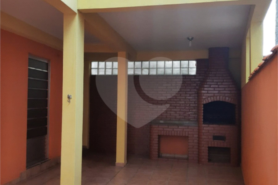 Sobrado à venda com 3 quartos, sendo 1 suíte, em Portal da Primavera, Cotia, SP
