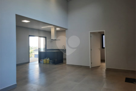 Casa à venda com 3 suítes em Nações, Valinhos, SP