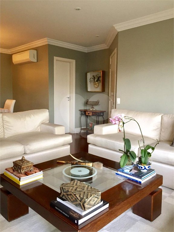 Apartamento à venda com 3 suítes em Vila Suzana, São Paulo, SP