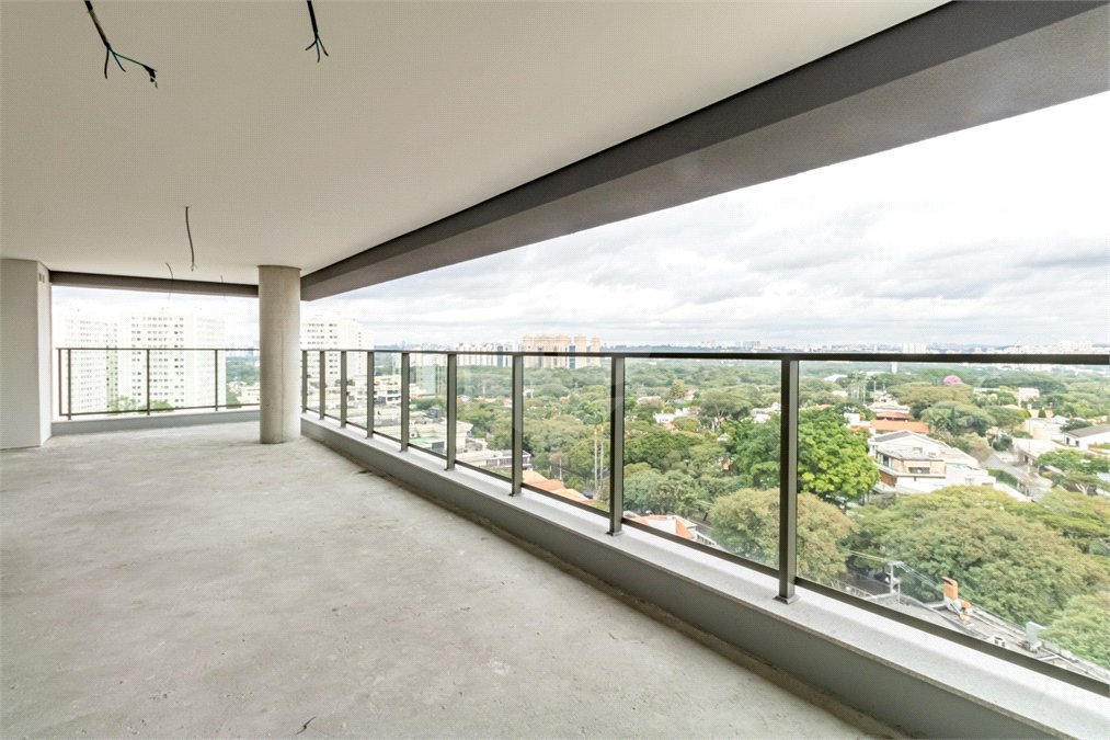 Apartamento à venda com 4 suítes em Alto de Pinheiros, São Paulo, SP