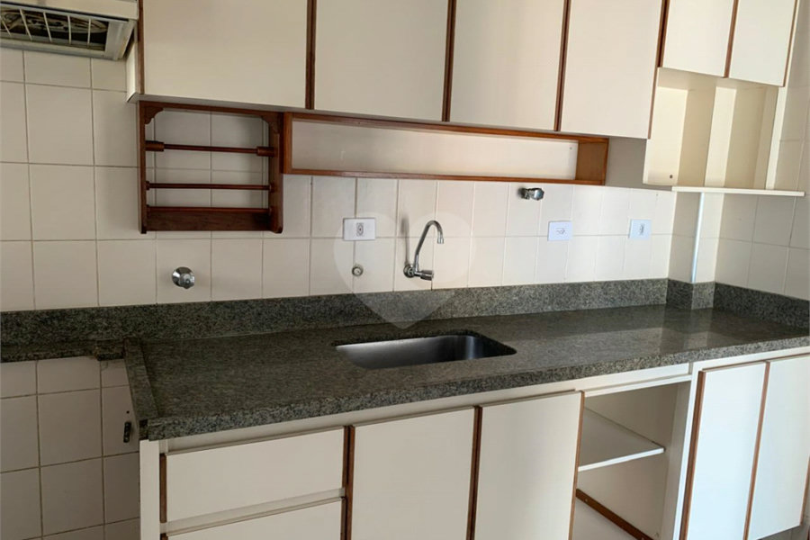 Apartamento à venda com 3 quartos, sendo 1 suíte,  em Jabaquara, São Paulo, SP