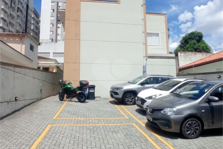 Casa à venda com 2 suítes no condomínio Residencial Pavoni I, São Paulo - SP