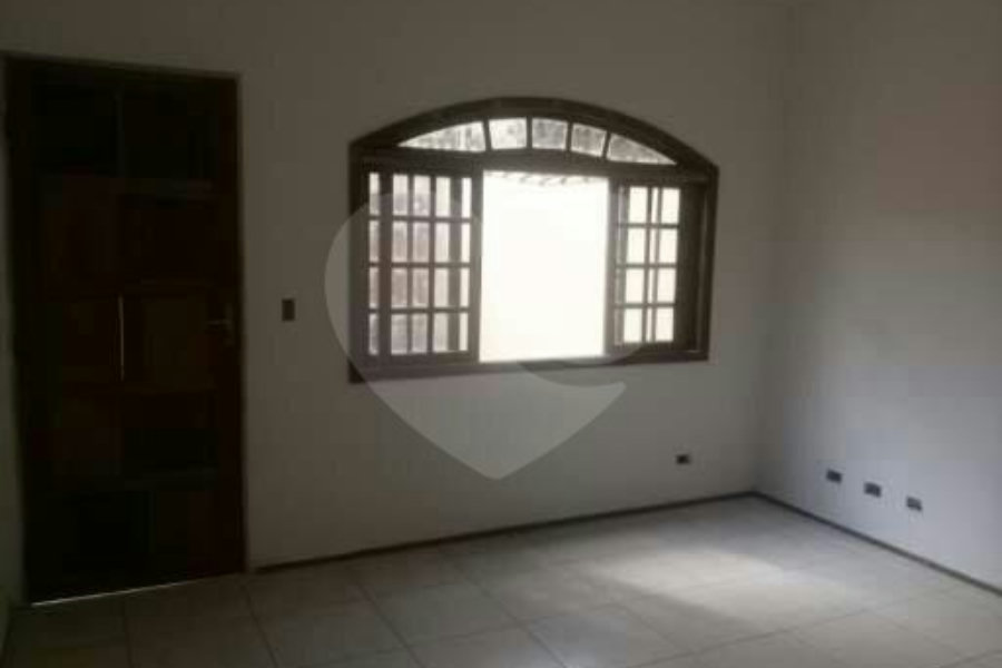 Sobrado à venda com 3 quartos, sendo 2 suítes, em Butantã, São Paulo, SP