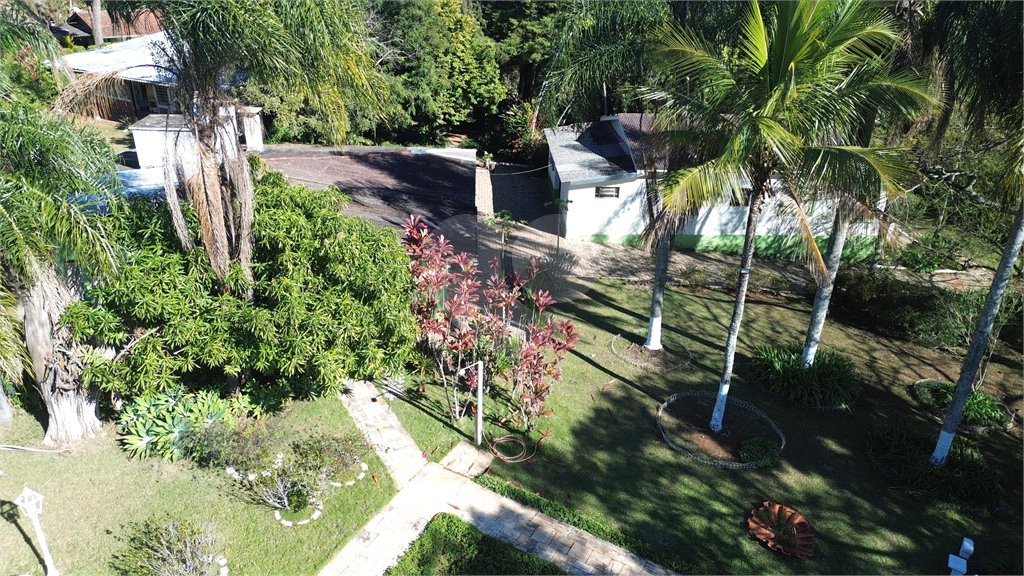 Chácara à venda com 3 quartos, sendo 2 suítes, em Jardim Estância Brasil, Atibaia, SP