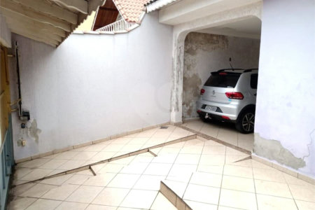 Sobrado à venda com 3 quartos, sendo 2 suítes, em Vila Rea, Poá, SP