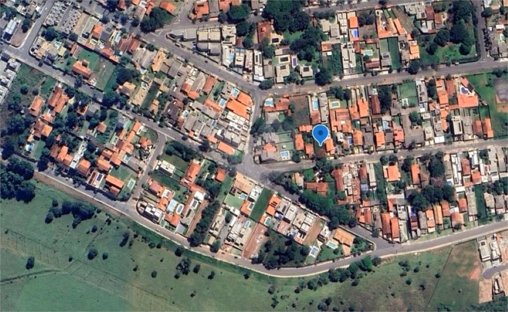 Terreno com 480m² à venda no Jardim dos Pinheiros