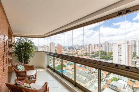 Apartamento à venda na Vila Mariana com 4 dormitórios