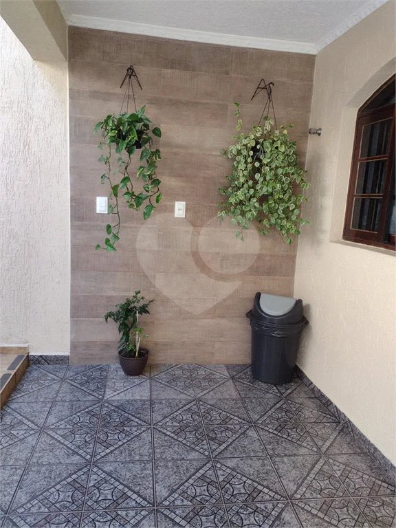 Casa com 180m² , 3 dormitórios , sendo 1 suíte , 2 vagas , à venda em Itaquera