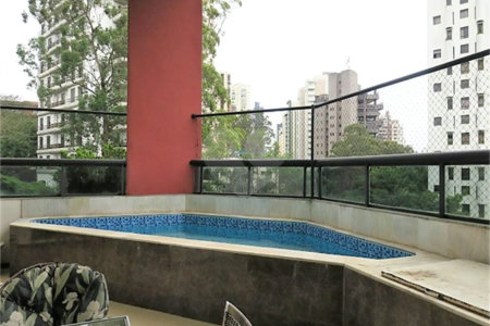 APARTAMENTO UM POR ANDAR!