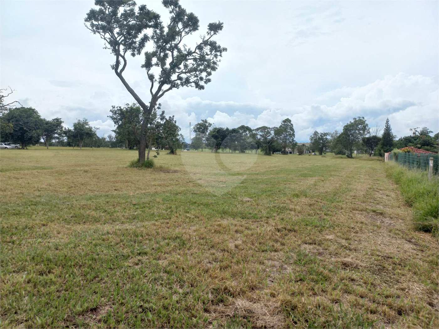 Loteamento Residencial no Condomínio Vila Pinhal do Broa