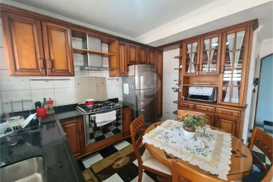 Sobrado com 4 Quartos e 4 banheiros à Venda -337 m² por R$ 850.,000 -- Jardim Vivan,-Jaraguá, São Paulo - SP