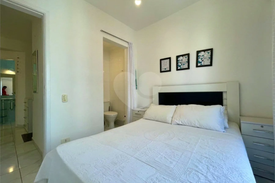 Apartamento à venda com 2 quartos, sendo 1 suíte,  em Riviera de São Lourenço, Bertioga, SP