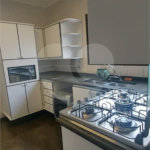 Apartamento à venda no Campo Belo de 245m² com 3 suítes e 3 vagas