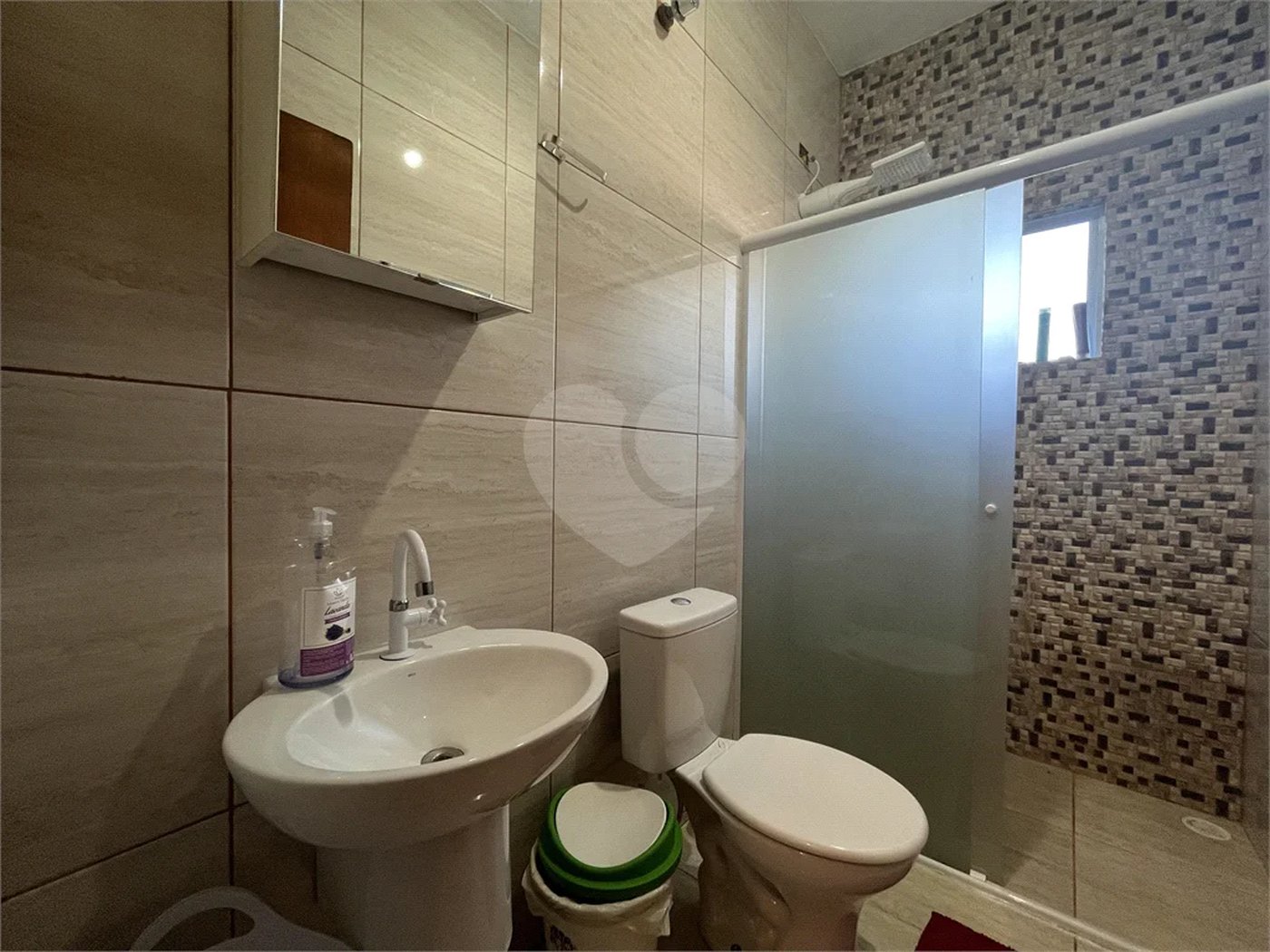 Casa à venda com 2 quartos, sendo 1 suíte, em Morada da Praia, Bertioga, SP