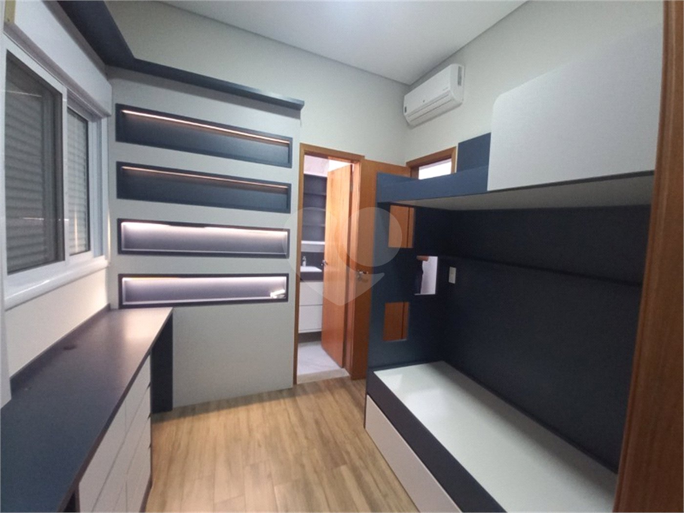 Casa à venda com 3 suítes no condomínio Piemonte, Indaiatuba - SP