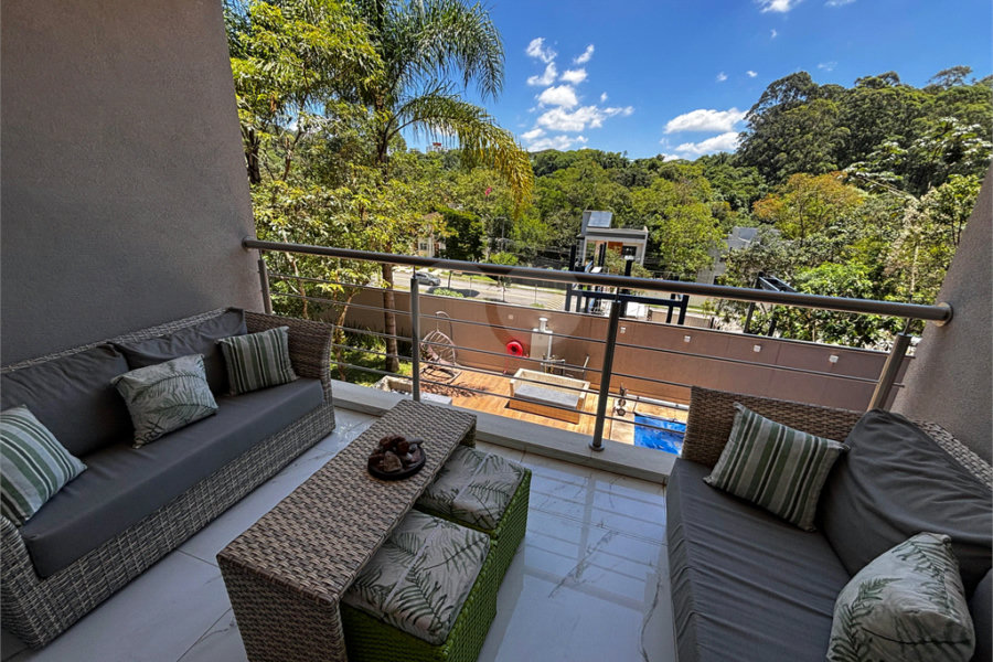 Casa à venda com 4 quartos, sendo 3 suítes, no condomínio Reserva Nova Cantareira, São Paulo - SP