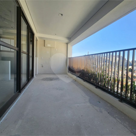 Apartamento à venda com 3 quartos, sendo 1 suíte,  em Pinheiros, São Paulo, SP