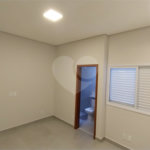 Casa Térrea à venda com 3 quartos, sendo 1 suíte, em Jardim Pau Preto, Indaiatuba, SP