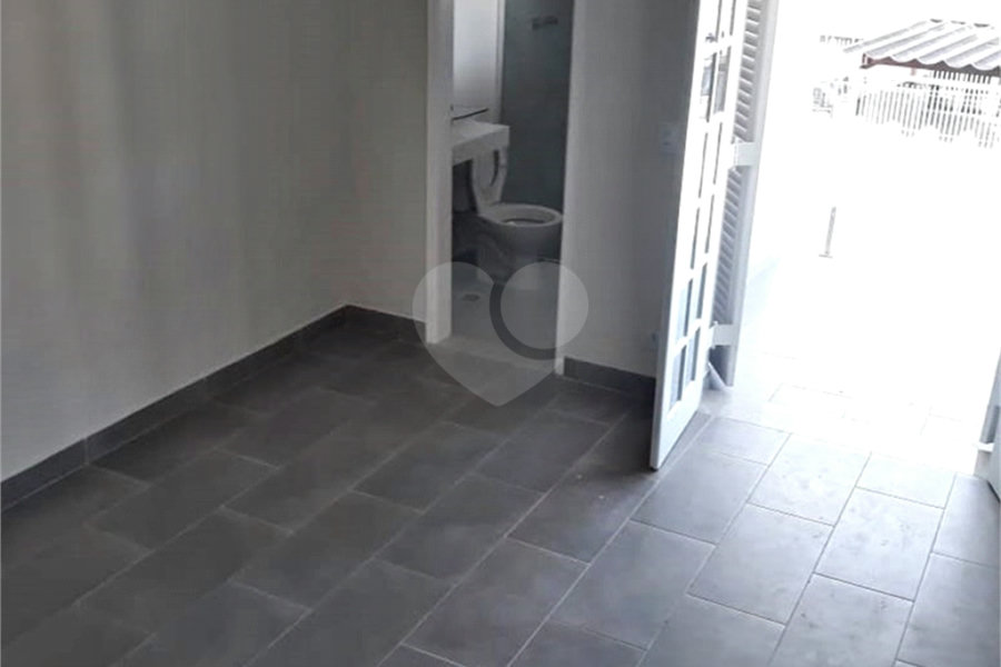 Sobrado à venda com 4 quartos, sendo 3 suítes,  em Tremembé, São Paulo, SP