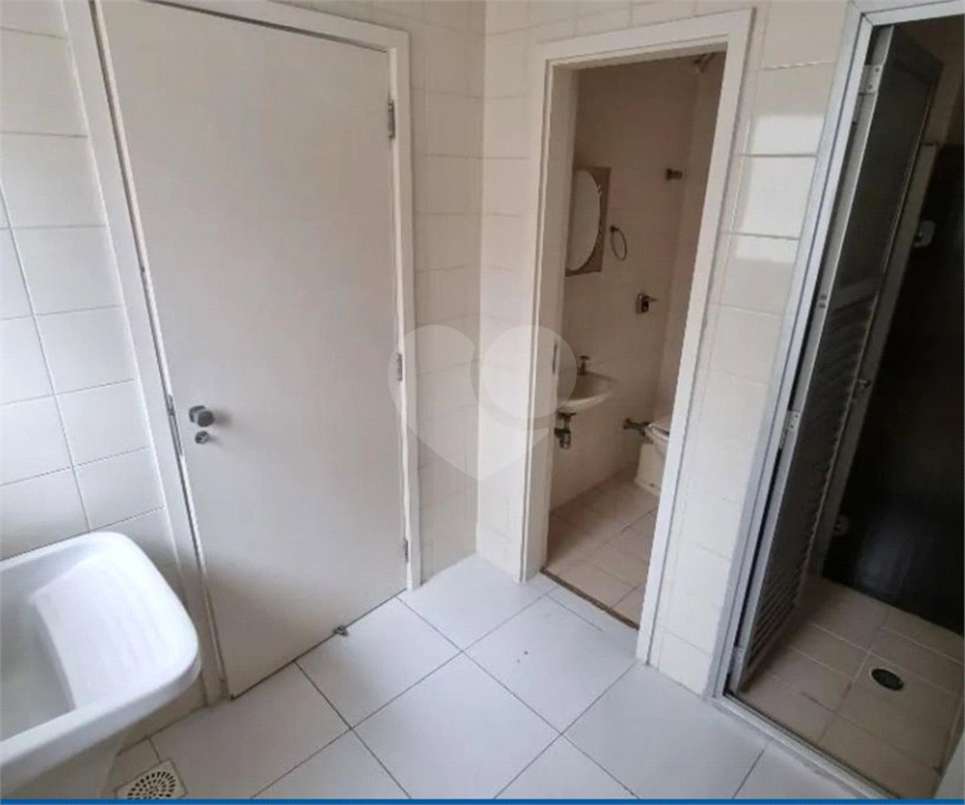 Apartamento à venda com 3 quartos em Pitangueiras, Guarujá, SP