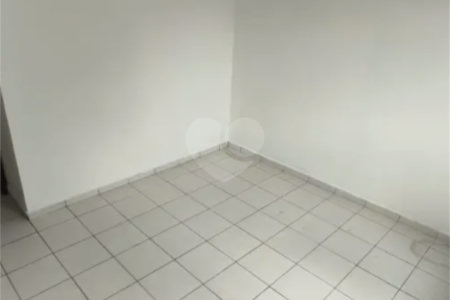 Sobrado à venda com 3 quartos, sendo 1 suíte, em Jardim Pinheiros, São Paulo, SP
