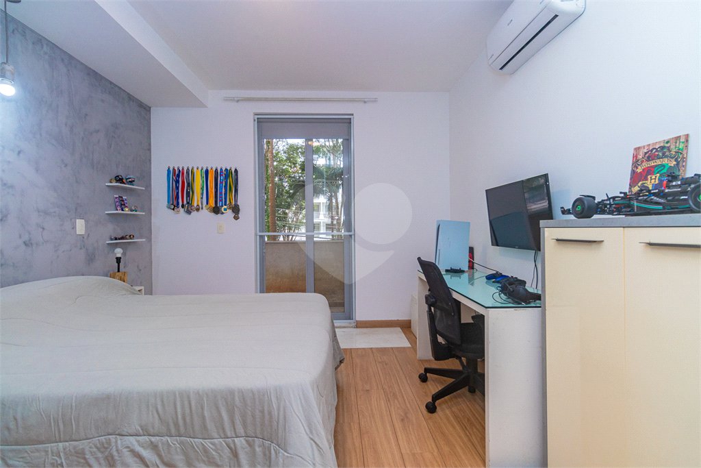 Casa à venda com 4 suítes no condomínio Vila Inglesa, São Paulo - SP