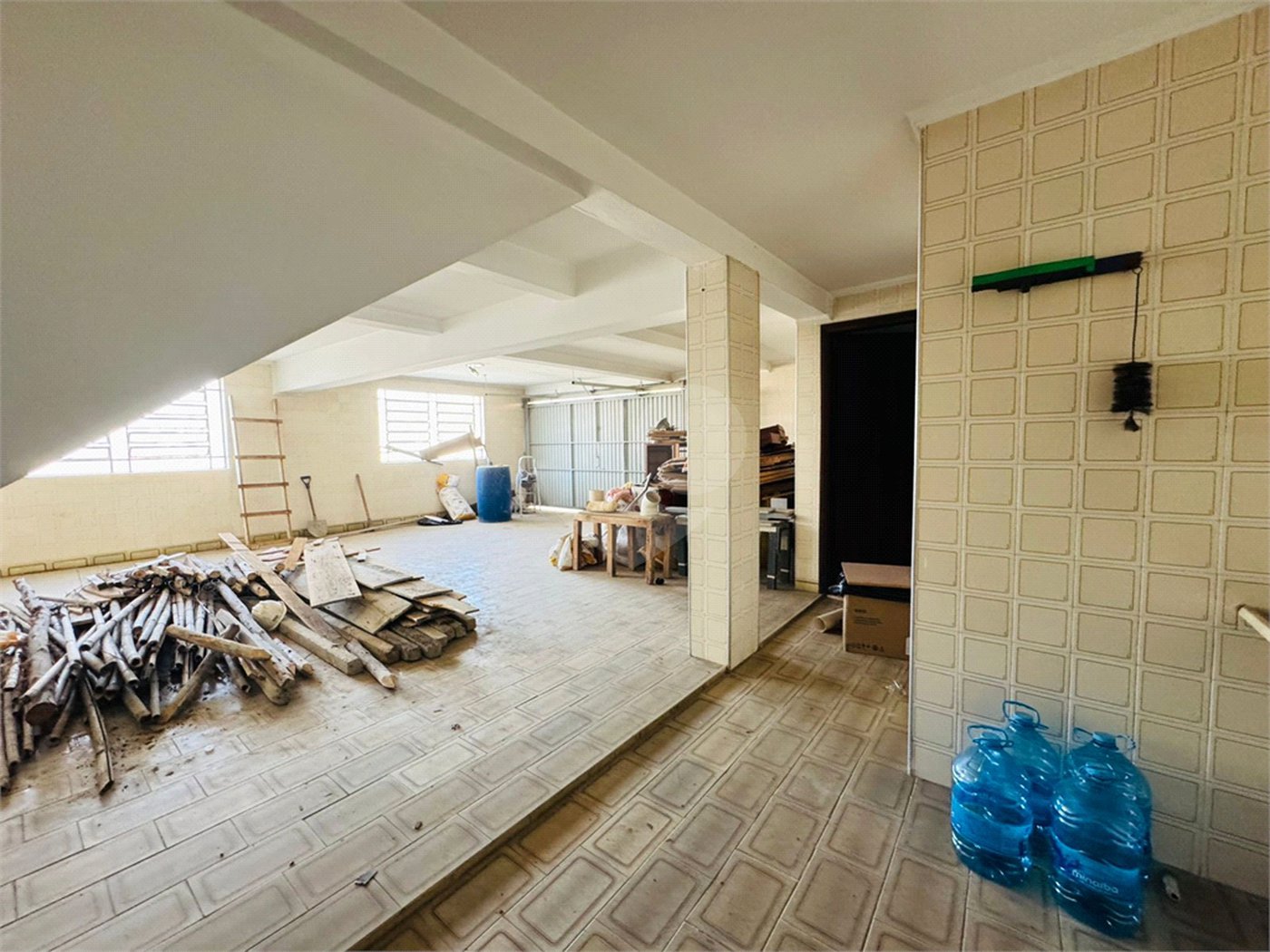 Casa à venda com 4 quartos, sendo 2 suítes,  em Vila Galvão, Guarulhos, SP