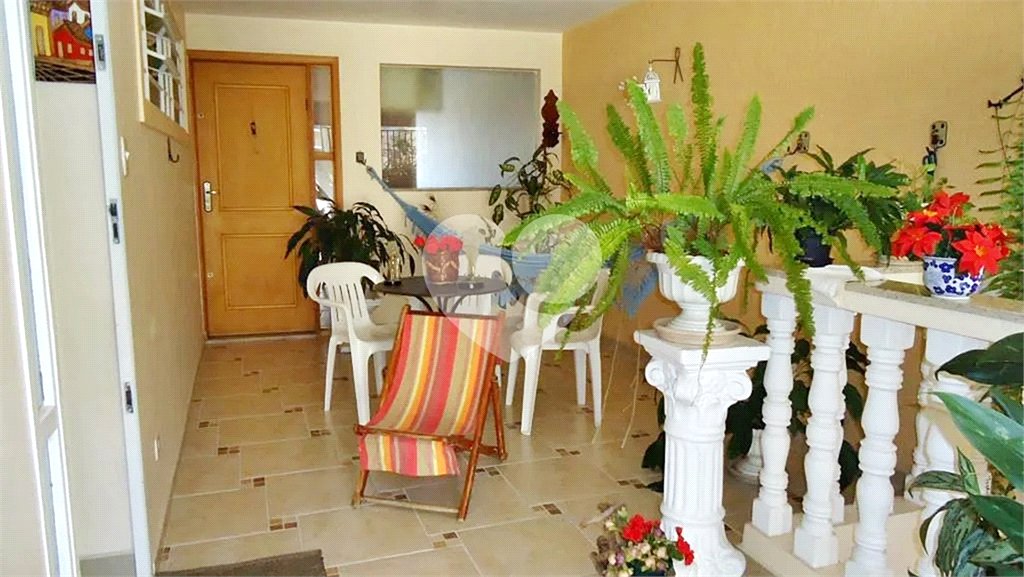 Sobrado à venda com 3 quartos, sendo 1 suíte, em Parada Inglesa, São Paulo, SP