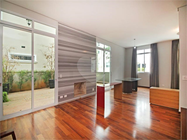 Casa à venda com 3 suítes no condomínio Brooklin Hills, São Paulo - SP