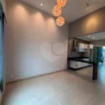 Casa à venda com 2 quartos, sendo 1 suíte, no condomínio Terras de São Francisco, Sorocaba - SP