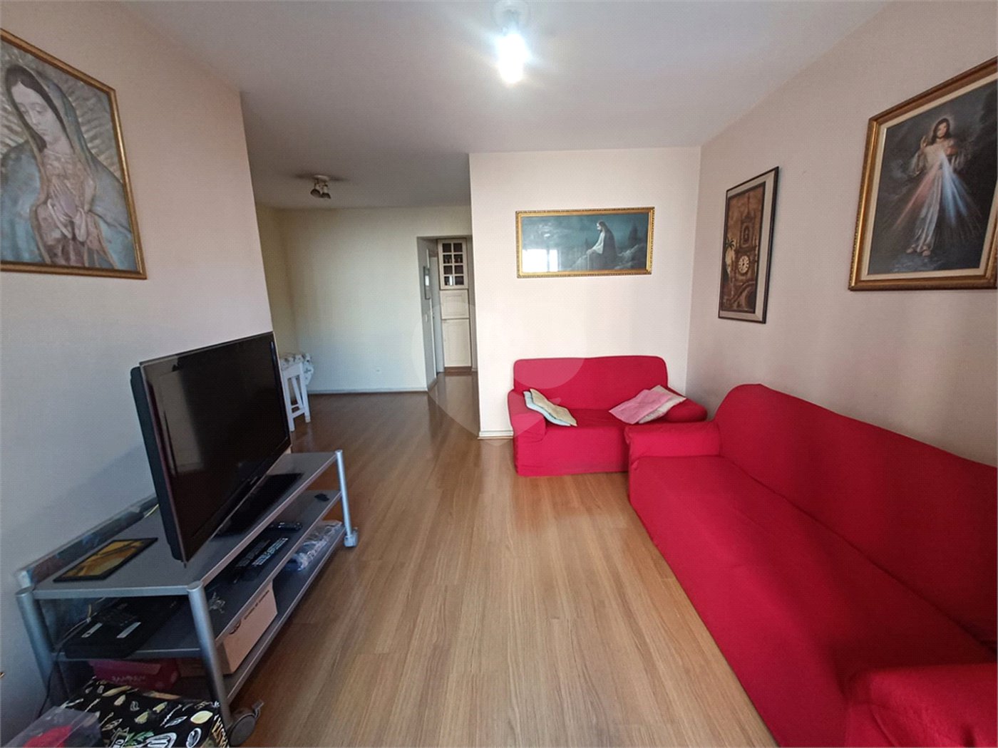 Apartamento à venda com 3 quartos, sendo 1 suíte, em Jardim das Acácias, São Paulo, SP