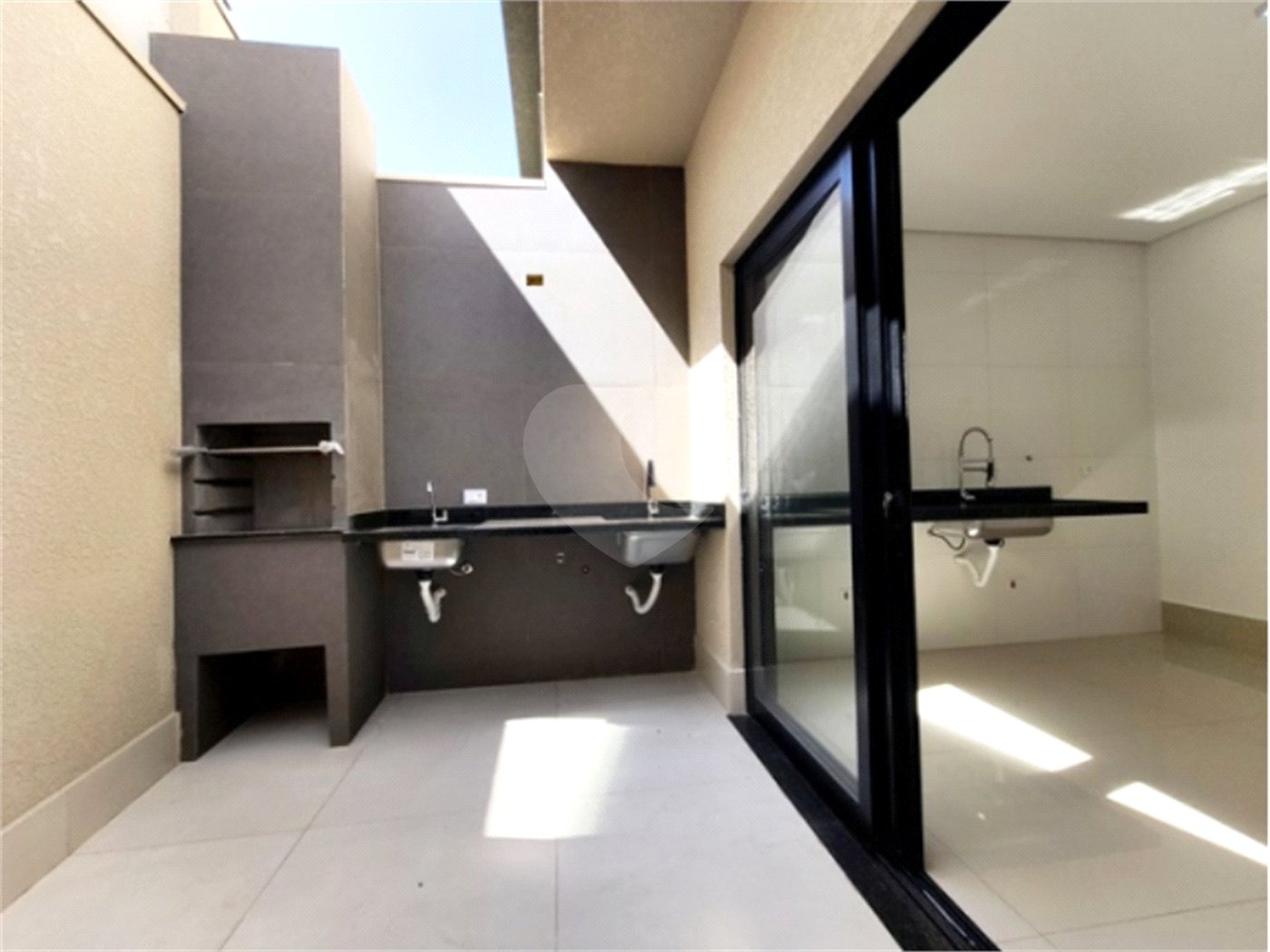 Sobrado à venda com 3 quartos, sendo 1 suíte, em Jardim Maristela, São Paulo, SP