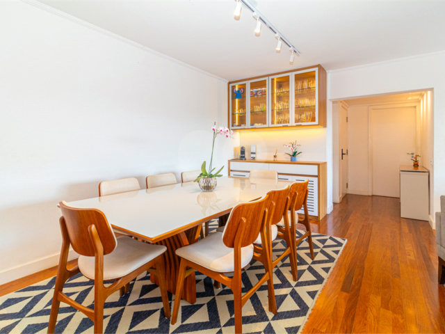 Apartamento à venda com 3 quartos, sendo 1 suíte,  em Alto da Boa Vista, São Paulo, SP