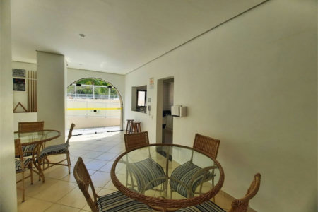 Apartamento com 2 dormitórios à venda, 65 m² por R$ 424.000,00 - Vila Júlia - Guarujá/SP