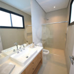 Casa à venda com 4 suítes no condomínio Villa dos Pinheiros, Indaiatuba - SP