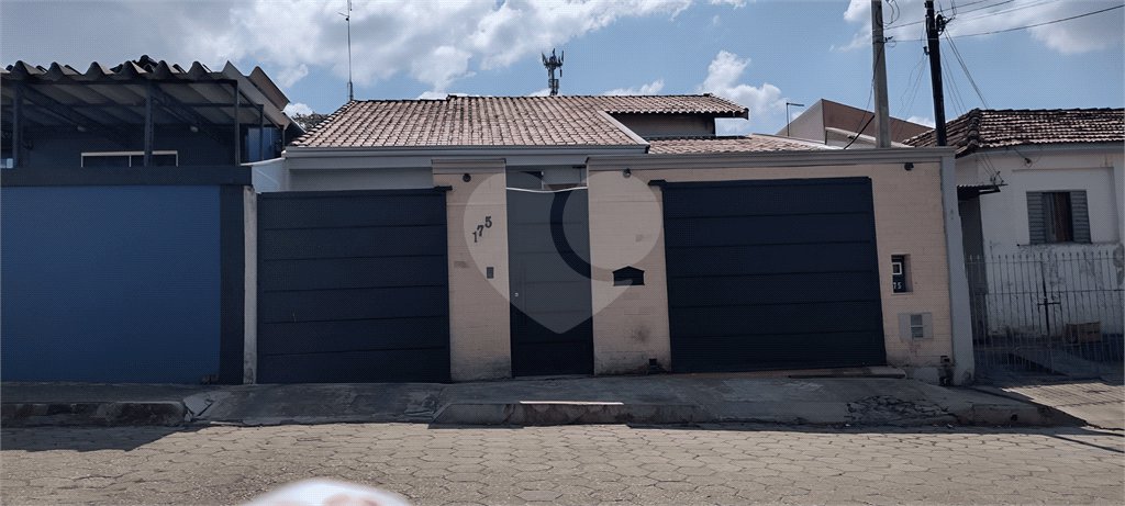 Casa à venda com 3 quartos, sendo 1 suíte,  em Jardim Itália, Itapetininga, SP