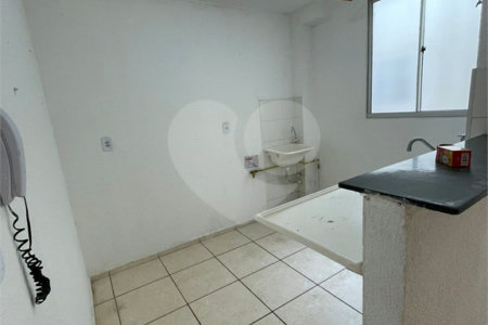 Apartamento no Condomínio Mont Everest .