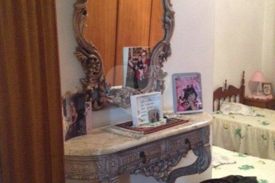 Casa à venda com 4 quartos, sendo 3 suítes, em Vila Paiva, São Paulo, SP