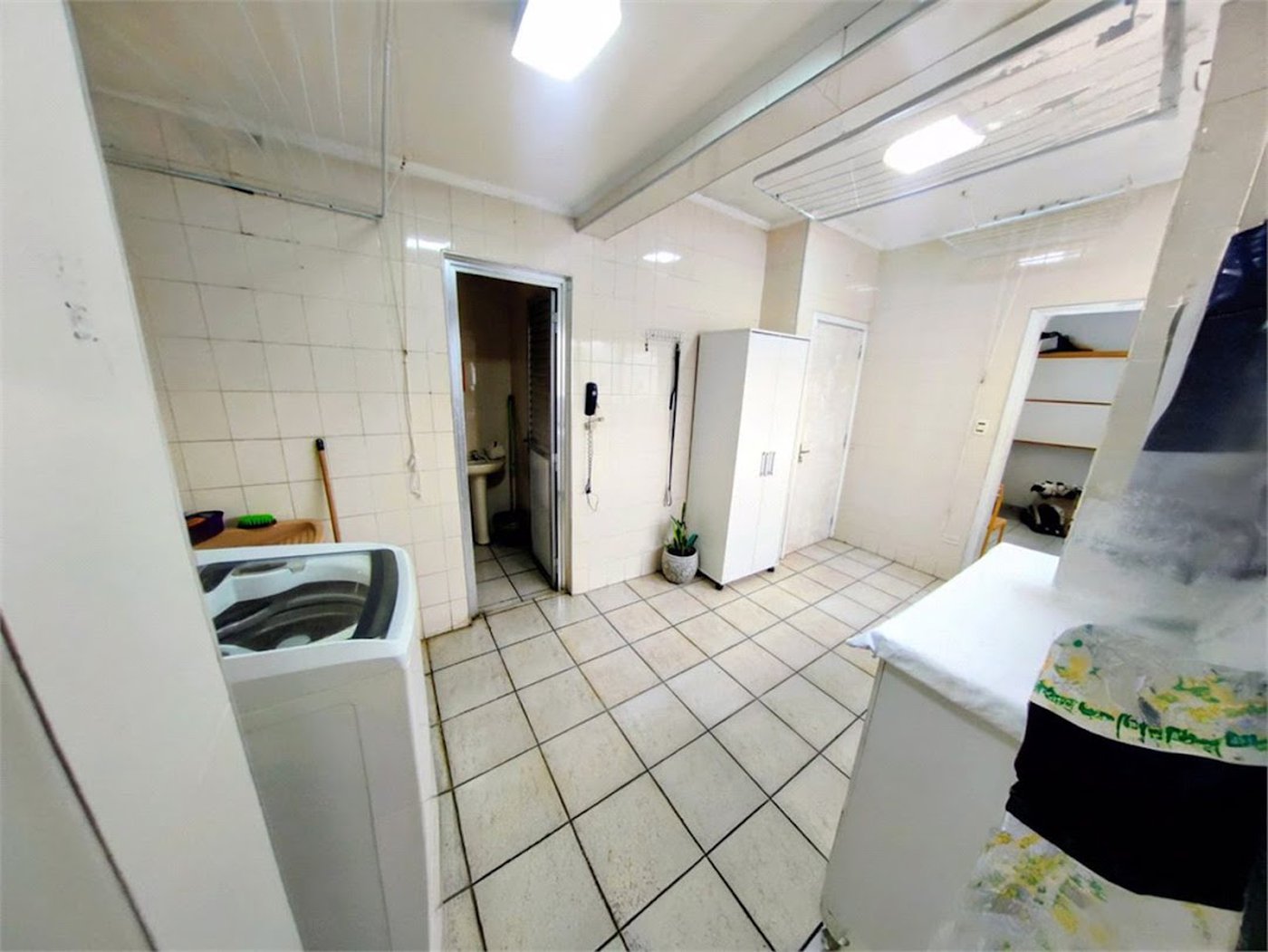 Apartamento Residencial à venda, Gonzaga, Santos - AP1722.