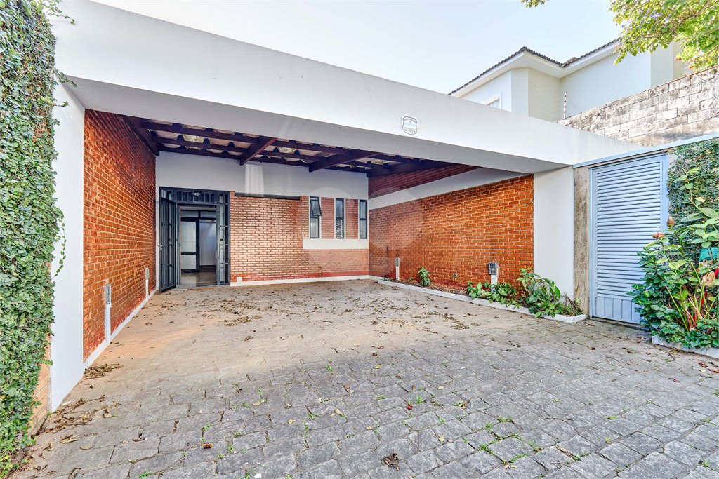 Casa à venda com 3 quartos, sendo 1 suíte, em Brooklin, São Paulo, SP